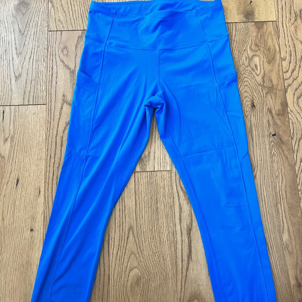 Lulu lemon fast and free crop - Picture 1 of 4